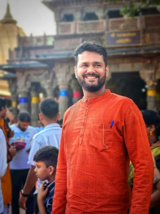 श्री अनुग्रह अनिलकुमार नगाइच